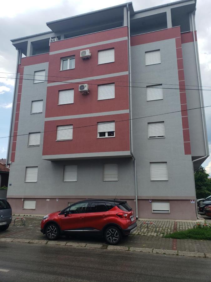 Apartmani Pajic Jagodina Exteriör bild